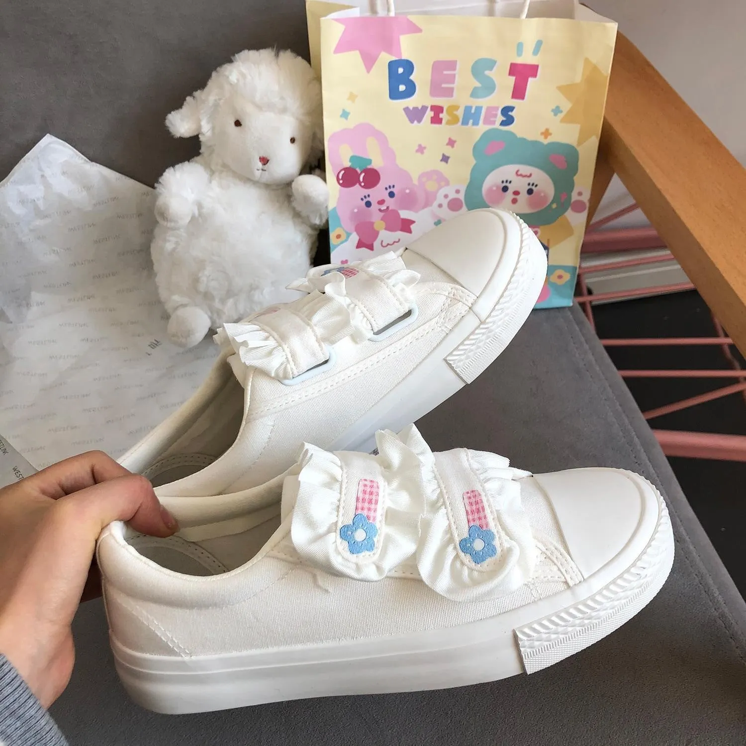Japanese Velcro Sneakers Women Net Red White Shoes Canvas Shoes