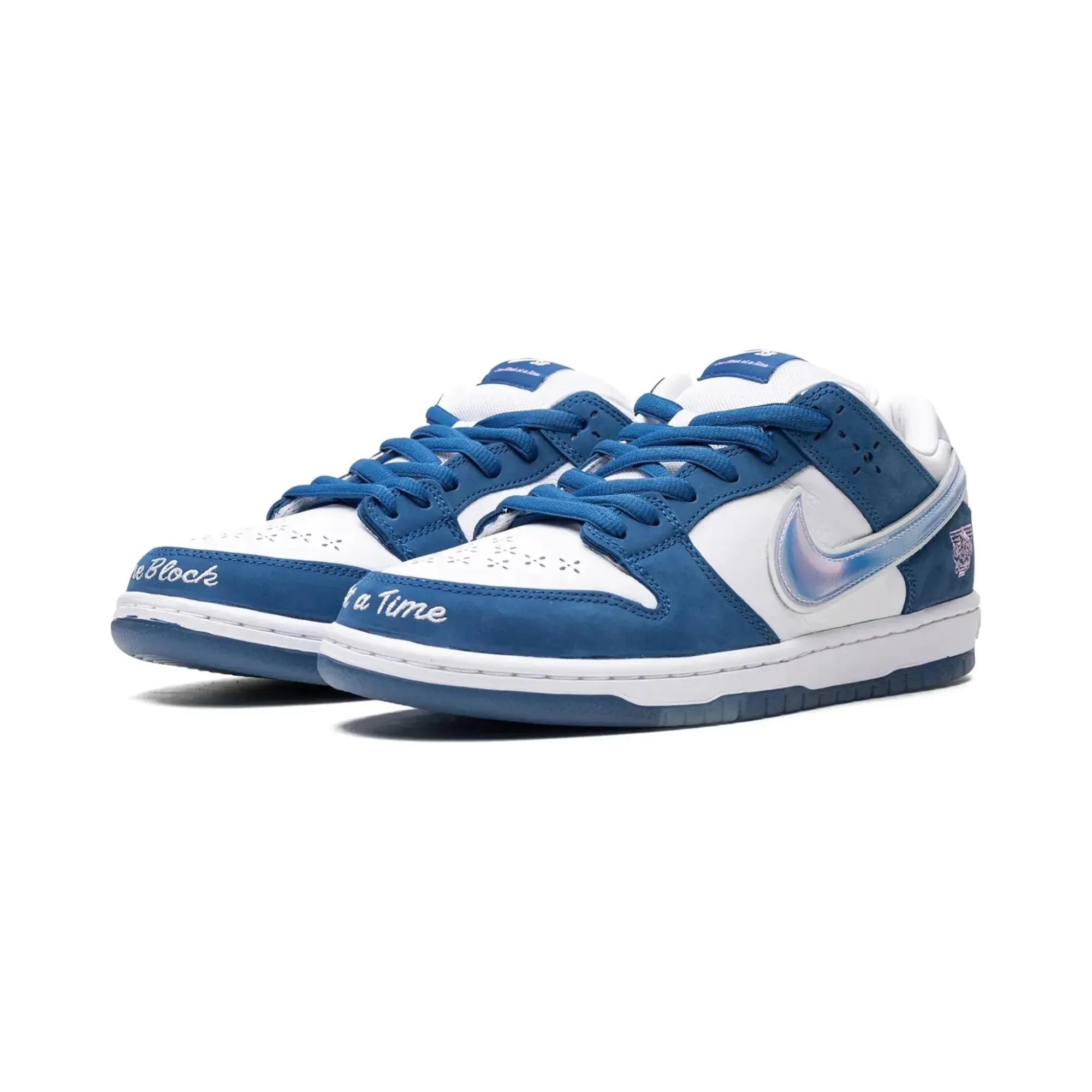 Nike SB Dunk Low Born X Raised "One Block At A Time"